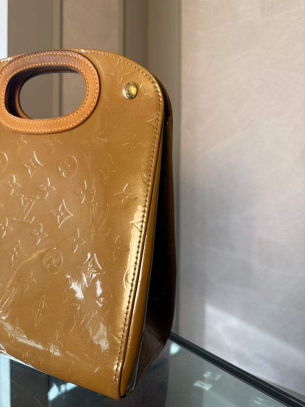 Louis Vuitton Monogram Cream Vernis Maple Drive Top Handle Bag Embossed LV Patent Leather Vintage