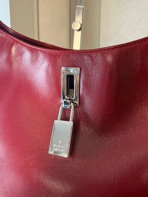 Gucci Vintage Hobo Minimalist Burgundy Handbag Shoulder Bag Silver Detailing Hardware Large Shoulder Bag buckle detail monochrome vintage Buckle clasp detail chic 2000s