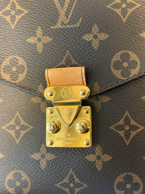 U_Louis Vuitton Pochette Métis Bag