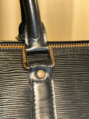 Louis Vuitton Black Epi Leather Keepall 50 Bandouliere Duffle Travel Bag Gold Hardware