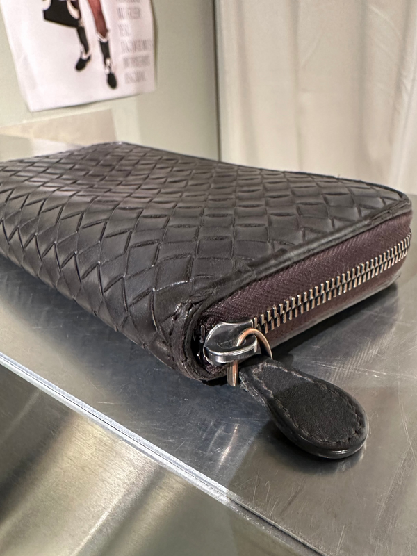 Bottega Veneta Vintage Brown Intrecciato Woven Leather Zip-Around Continental Wallet