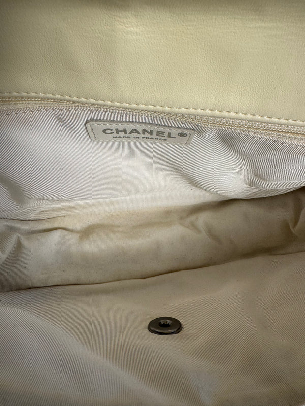 Chanel Iconic S/S 2013 Karl Lagerfeld Hula Hoop White CC flap Black trim Quilted Calfskin Mini