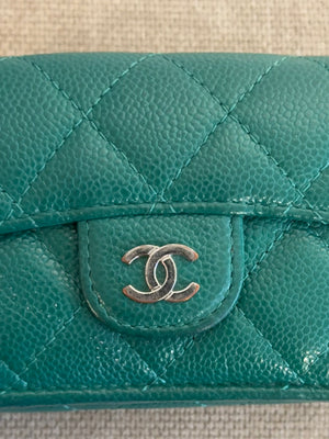 Chanel Purse Emerald Green Quilted Caviar Leather Classic Flap Card Holder CC Coco Mark Trifold with Gold Hardware
