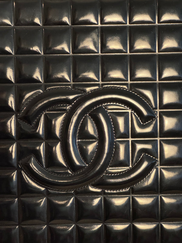Chanel Black Chocolate Bar Quilted Patent Perspex Handle Clutch 2002/2003 Karl Lagerfeld CC Coco Mark Square Purse Black Monochrome