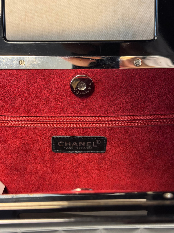 Chanel Black Chocolate Bar Quilted Patent Perspex Handle Clutch 2002/2003 Karl Lagerfeld CC Coco Mark Square Purse Black Monochrome