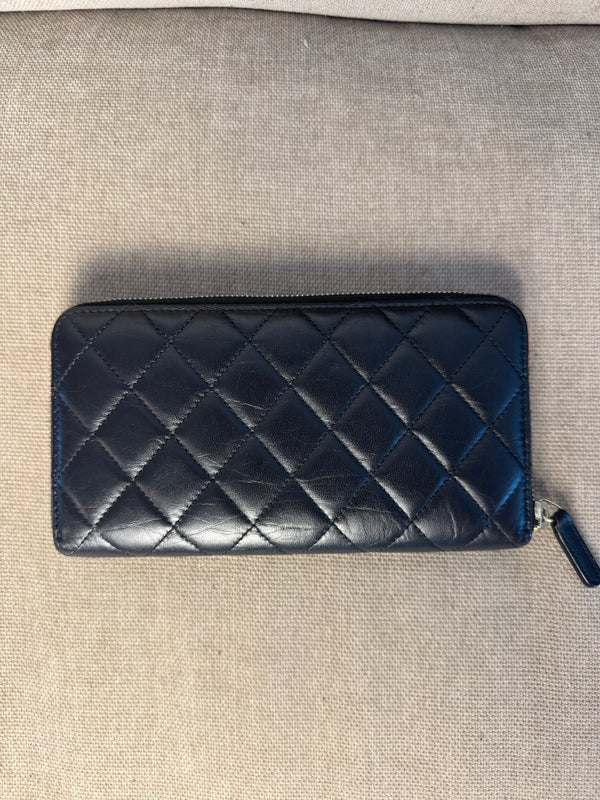 Chanel Lucky Charms Reissue 2.55 Zippy Purse Wallet Quilted Aged Calfskin Long CC Coco Mark Vintage