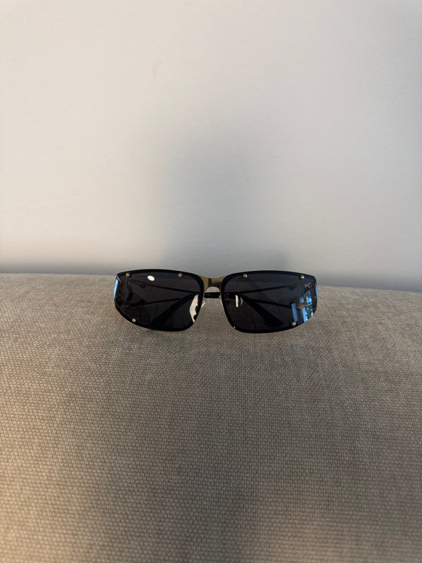Chanel CH9520 Oversize Cat Eye Sunglasses Black Gold color code 124/2E CC cocomark open sides rimless