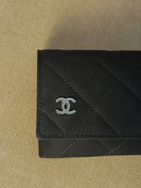 Chanel CH9520 Oversize Cat Eye Sunglasses Black Gold color code 124/2E CC cocomark open sides rimless
