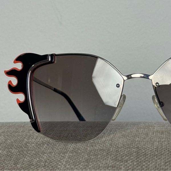 Prada F/W2018 Hot Rod Flame Runway Campaign Collection Oversize Cat Eye Sunglasses Black Orange Gradient PR59V864 -YZ