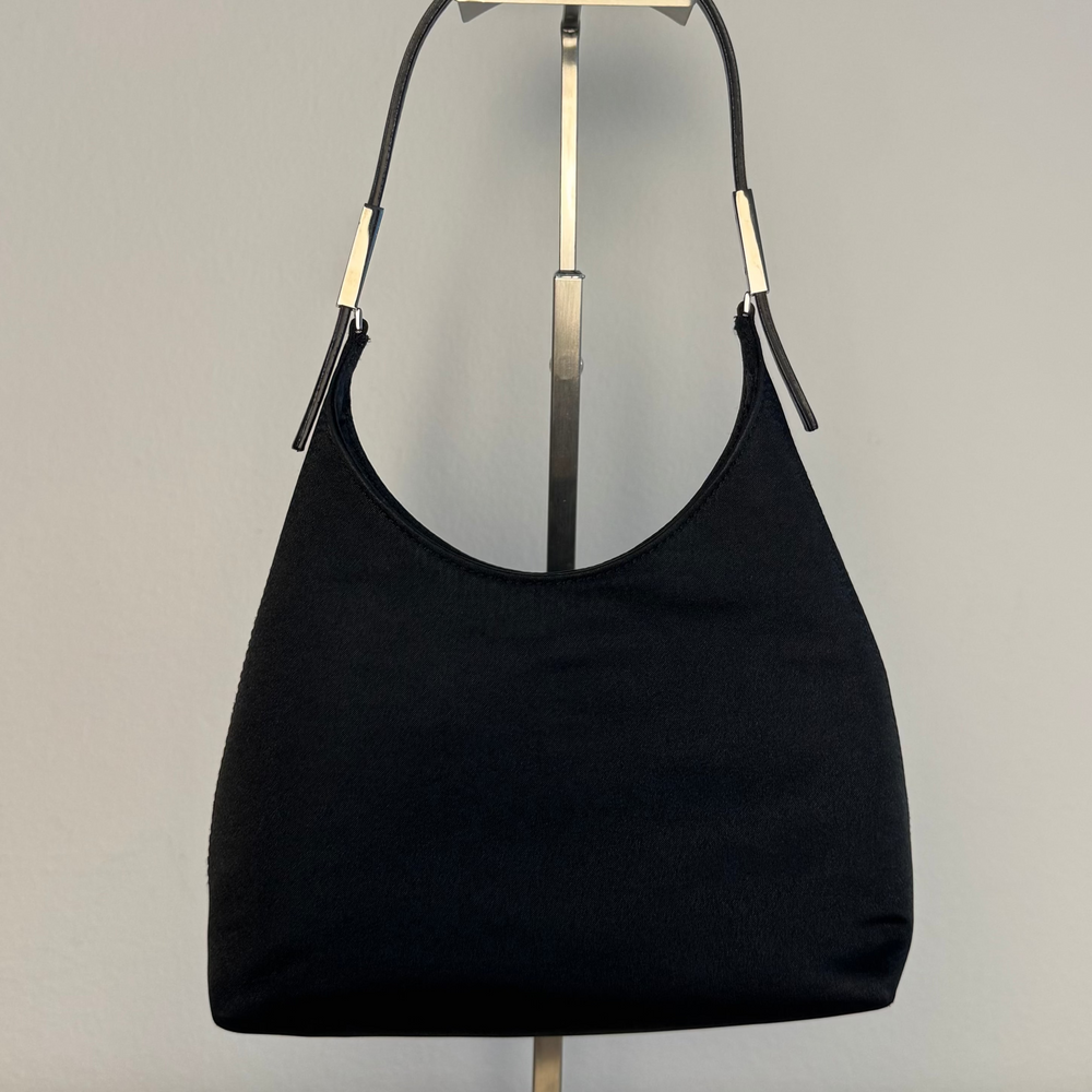 Gucci Vintage Structured Minimalist Nylon Black Handbag Shoulder Bag Silver Detailing Hardware Large Shoulder Bag buckle detail monochrome vintage Buckle clasp detail chic 2000s