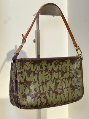 LV STEPHEN SPROUSE POCHETTE