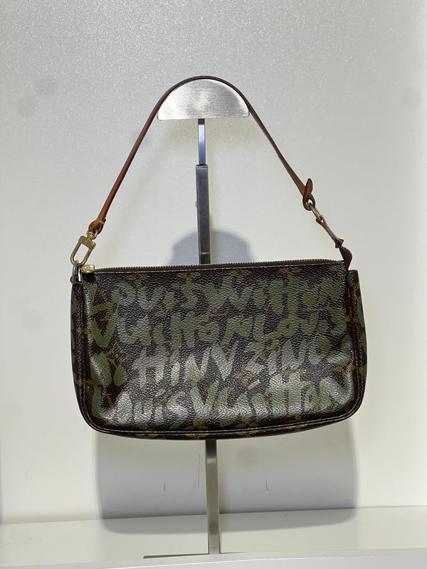 LV STEPHEN SPROUSE POCHETTE