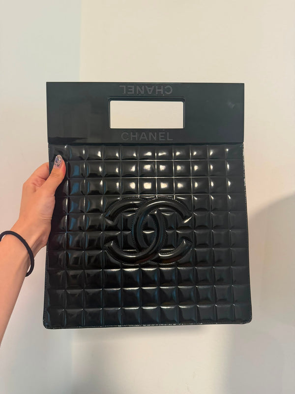 Chanel Black Chocolate Bar Quilted Patent Perspex Handle Clutch 2002/2003 Karl Lagerfeld CC Coco Mark Square Purse Black Monochrome