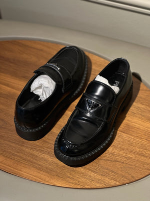 PRADA LOAFER 7.5