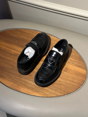 PRADA LOAFER 7.5
