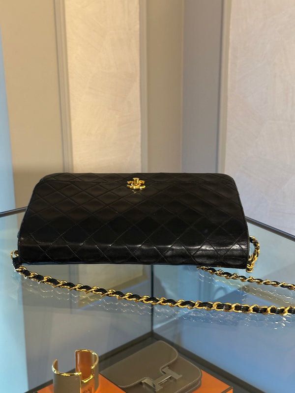 CHANEL VINTAGE SINGLE FLAP