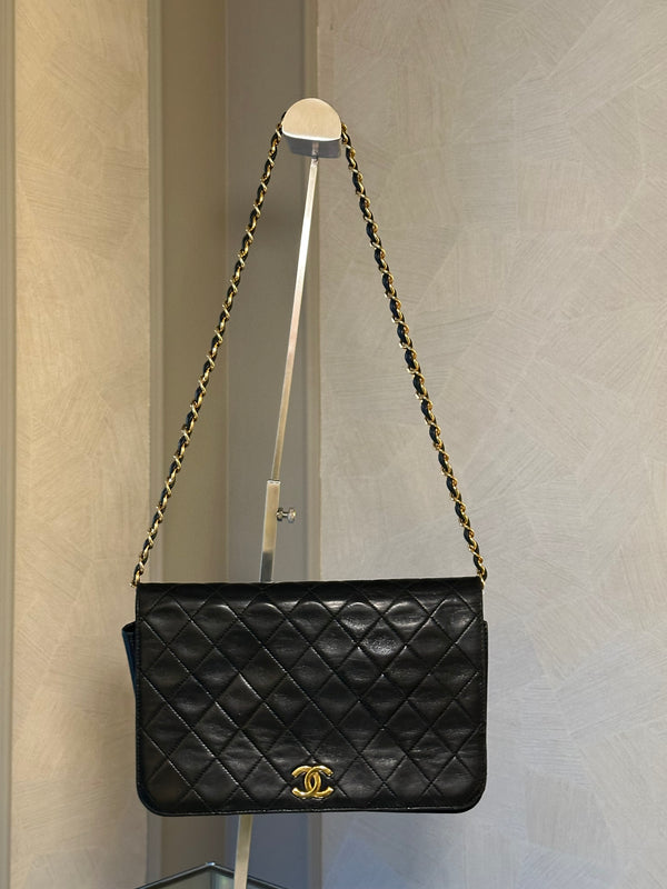 CHANEL SINGLE FLAP BAG