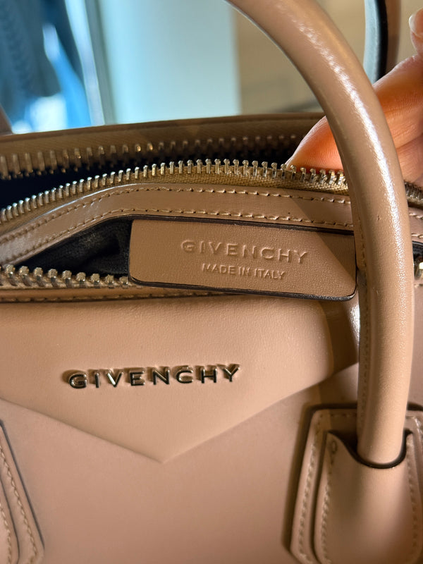 GIVENCHY ANTIGONE