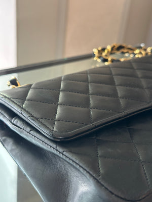 CHANEL MEDIUM FLAP - 1986 - 1988