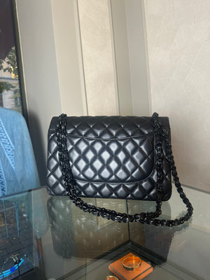 CHANEL "SO BLACK" FLAP