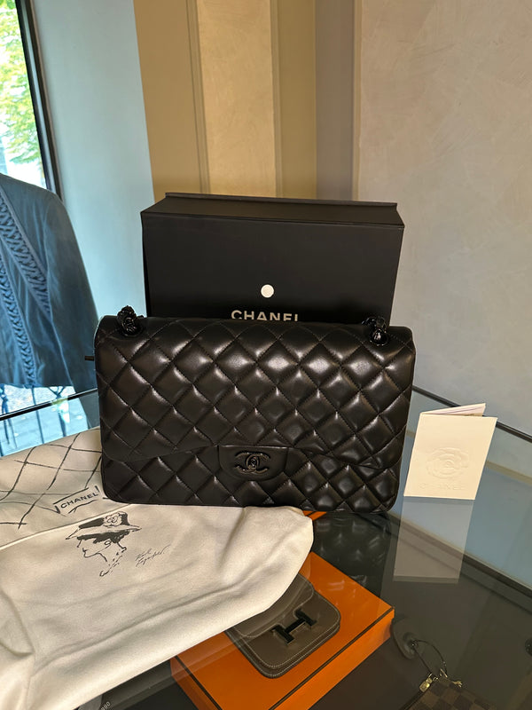 CHANEL "SO BLACK" FLAP