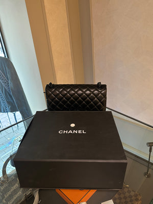 CHANEL "SO BLACK" FLAP
