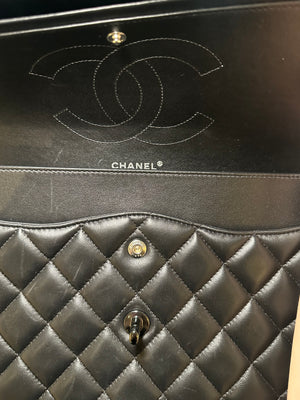 CHANEL "SO BLACK" FLAP
