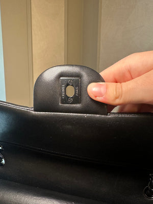 CHANEL "SO BLACK" FLAP