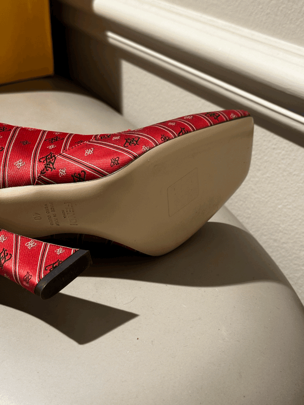 FENDI SHOES - SIZE 40