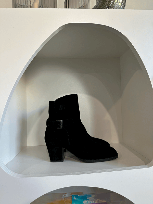 CHANEL BOOTS SIZE 36