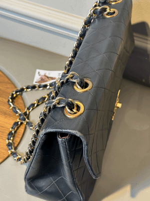 CHANEL JUMBO BLACK