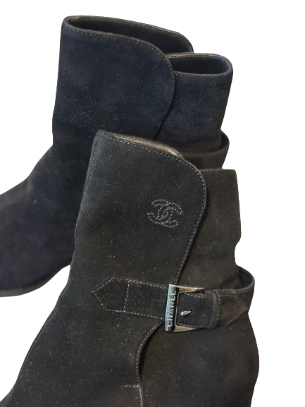 CHANEL BOOTS SIZE 36