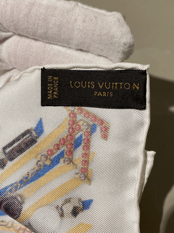 LOUIS VUITTON SCARF